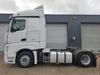 Mercedes-Benz Actros 1942 NL-Truck Foto